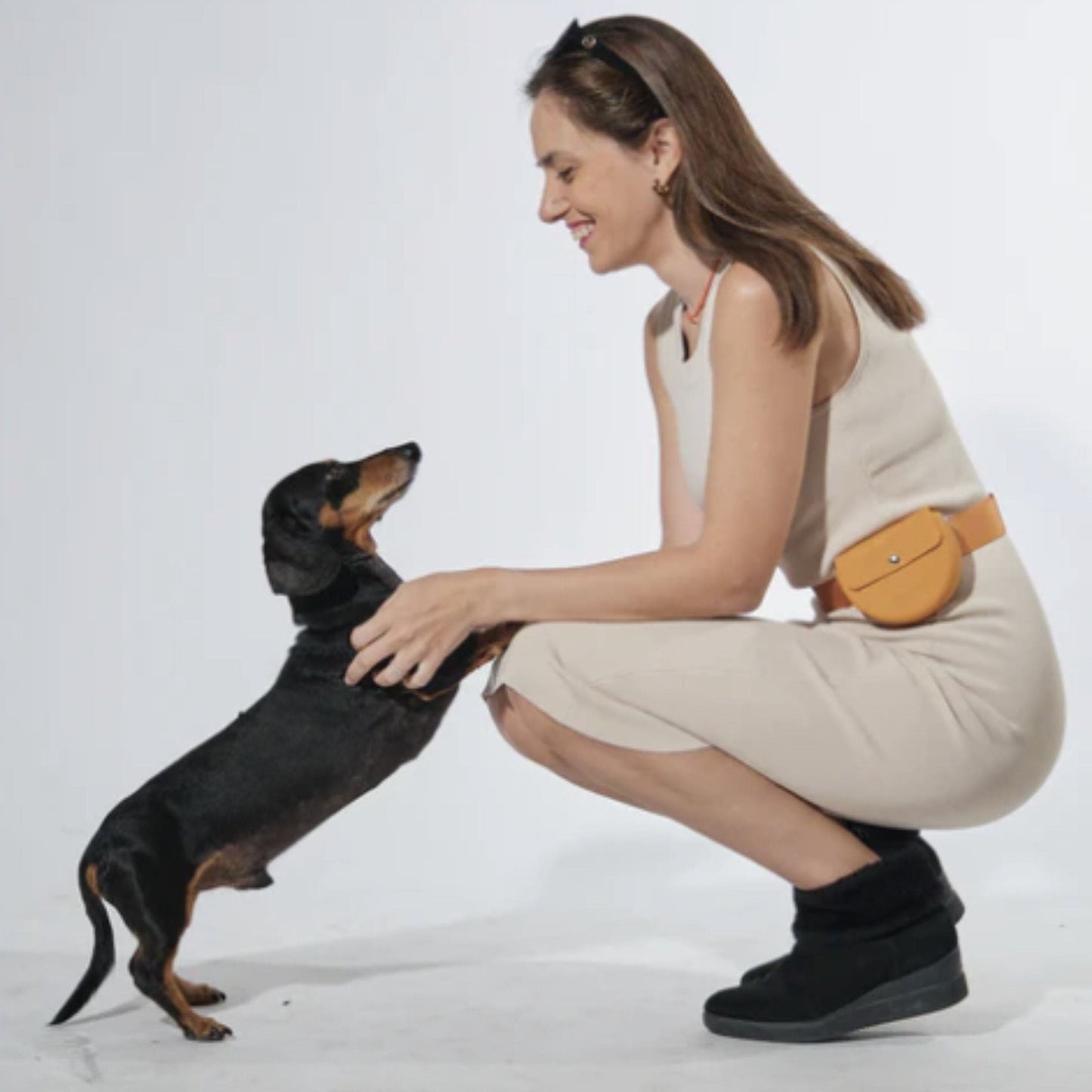 The Barkin' Treat Pouch in Honeycomb