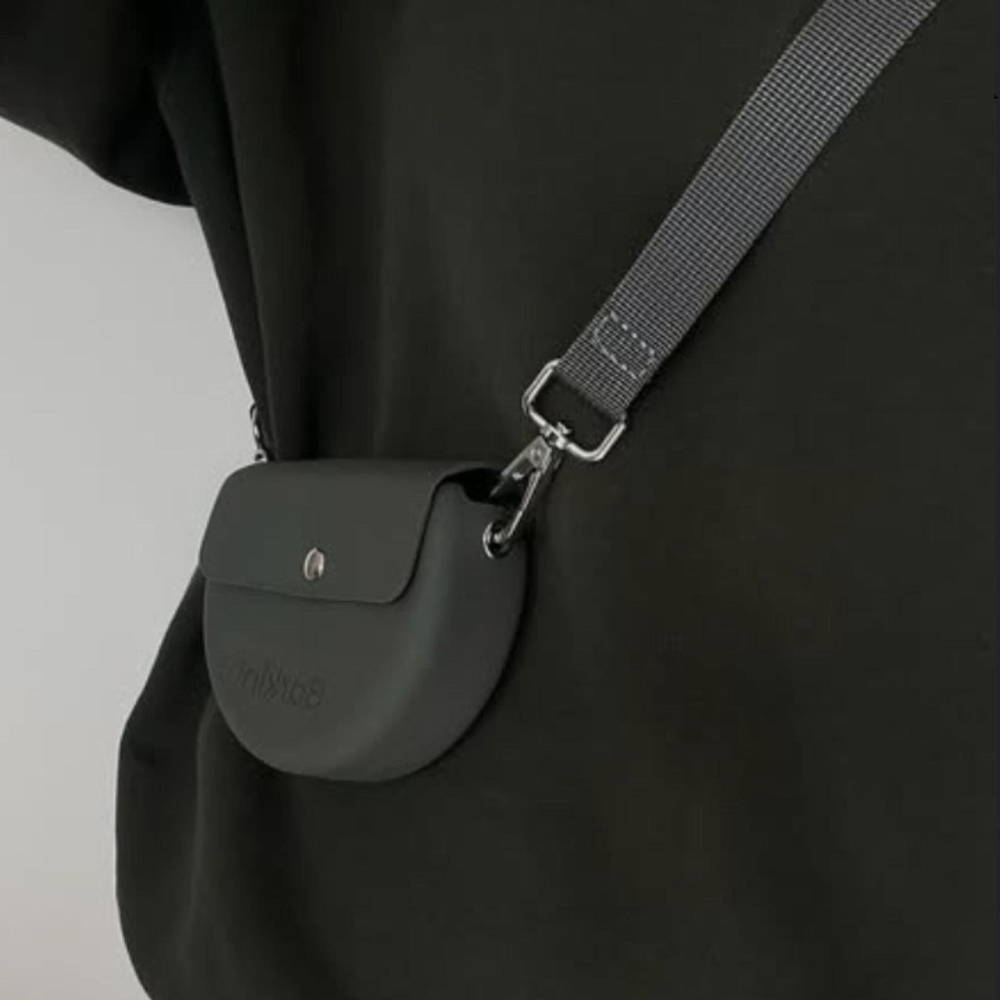 The Barkin' Treat Pouch in Olive