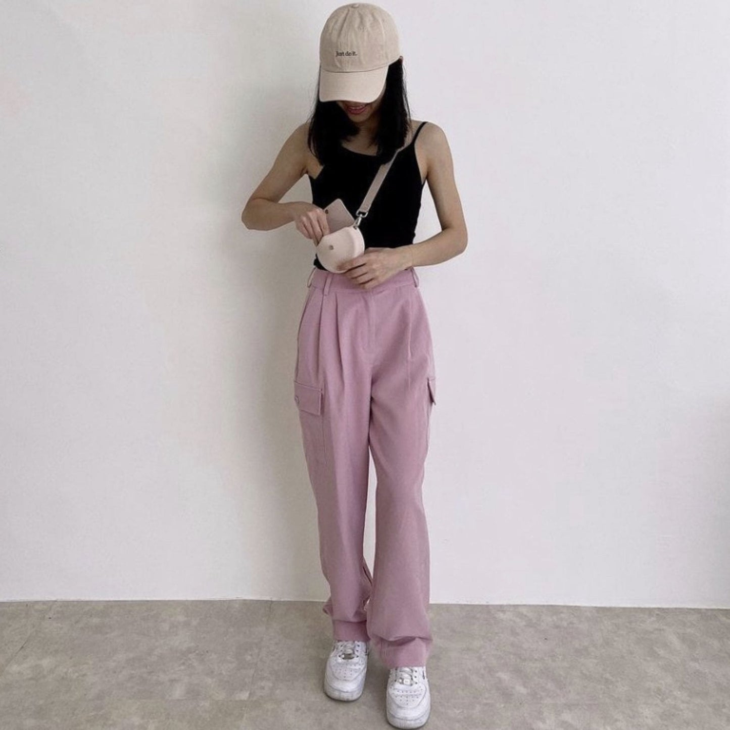 The Barkin' Treat Pouch in Cream