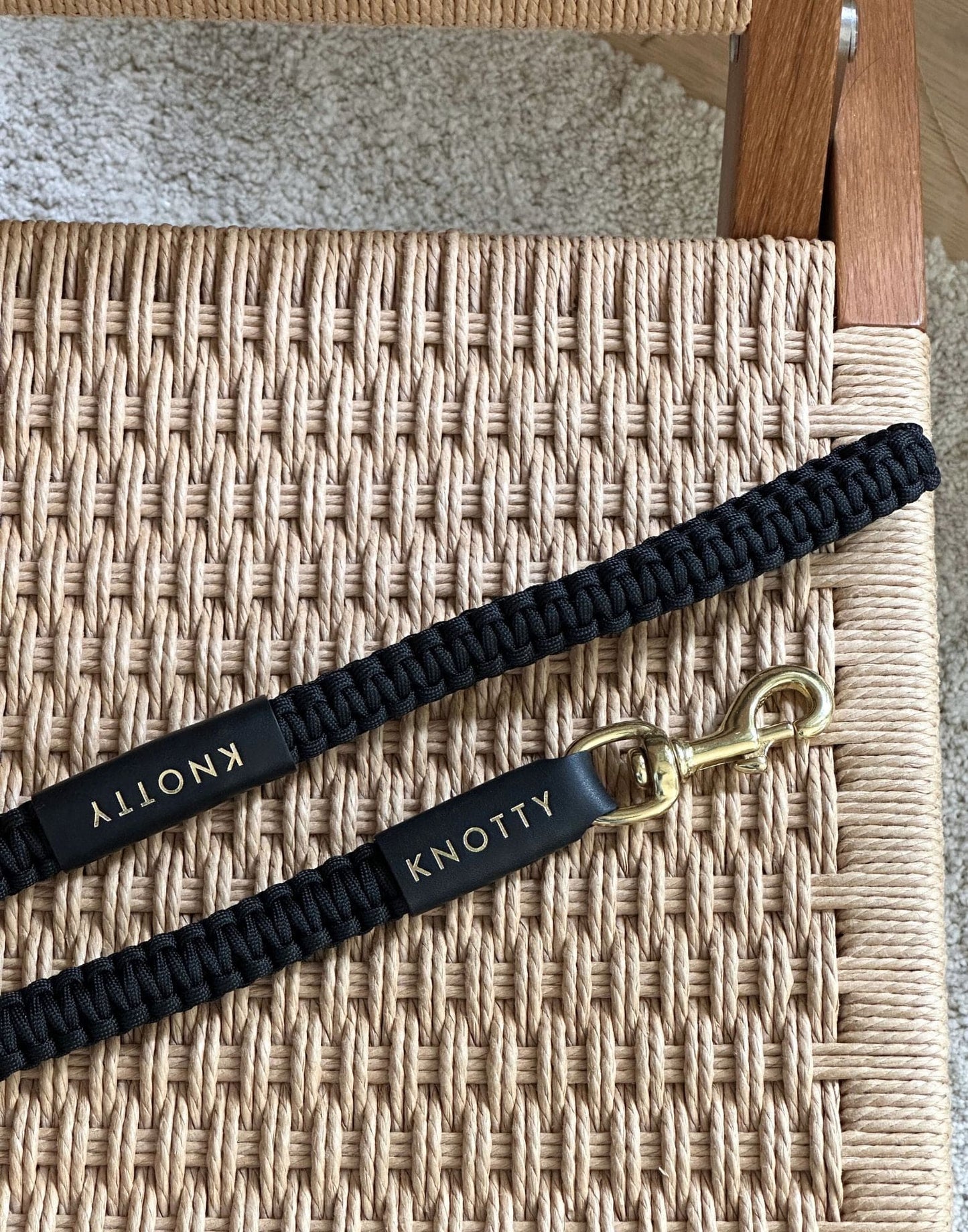 Braided Knotty Dog Leash in Black